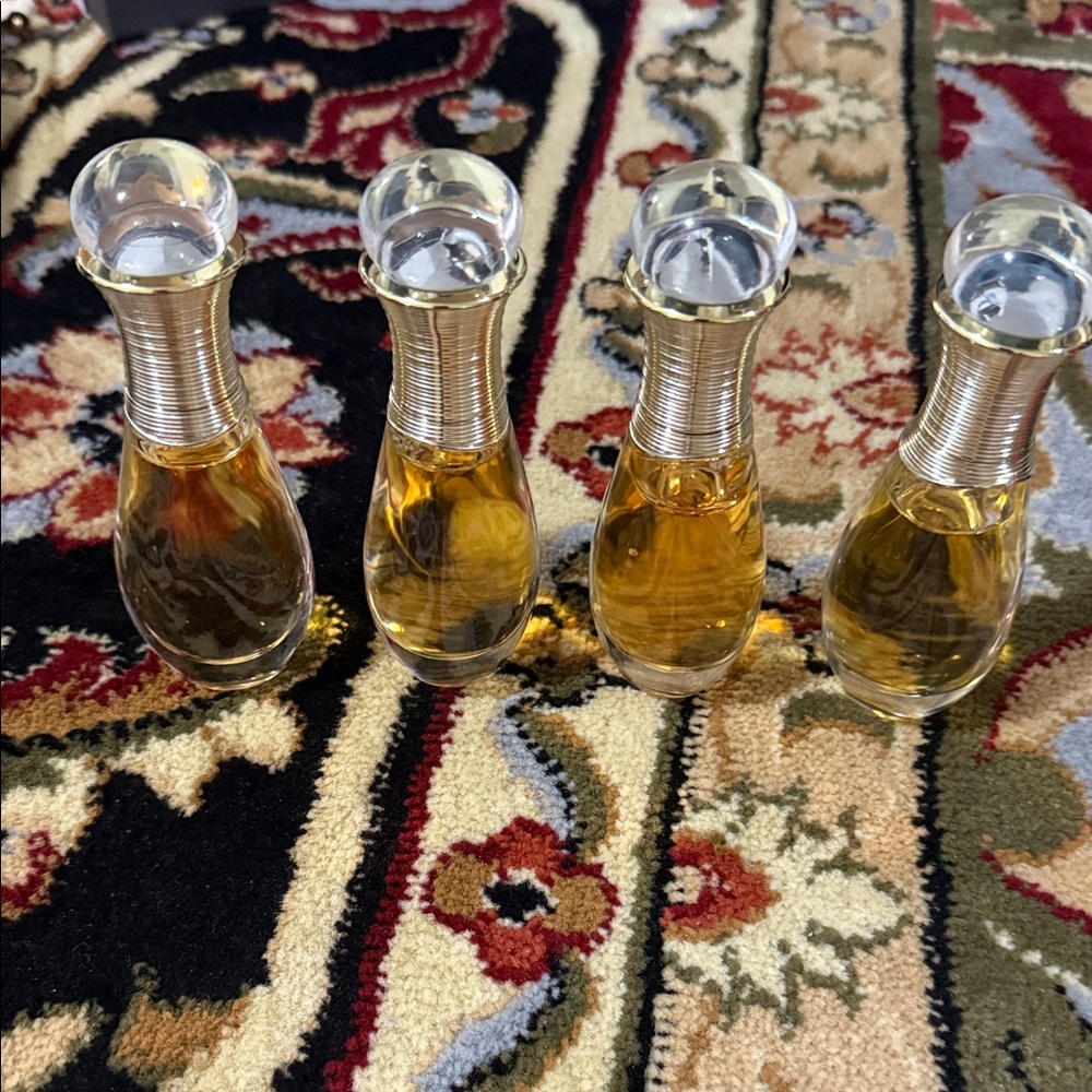 J’adore Elegant Gold and Clear Perfume roller perfume